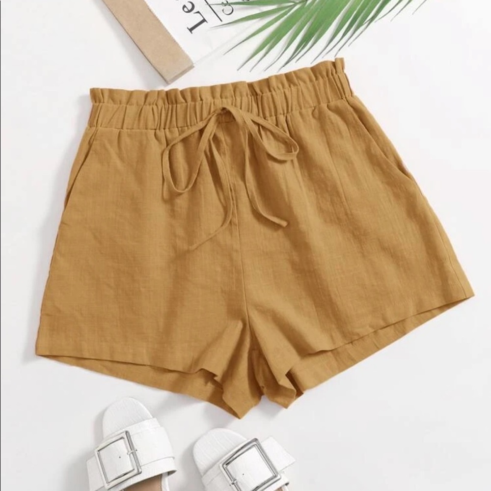 Waist Slant Pocket Shorts